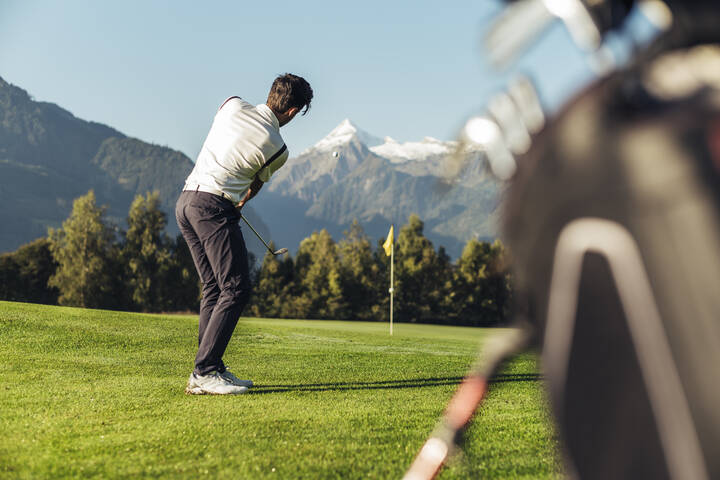 Golfing on summer vacation | © Zell am See-Kaprun Tourismus